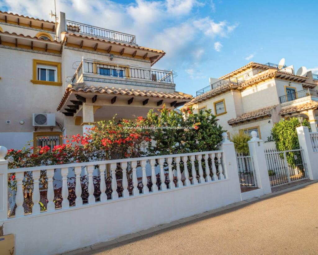 Main image of property: La Zenia