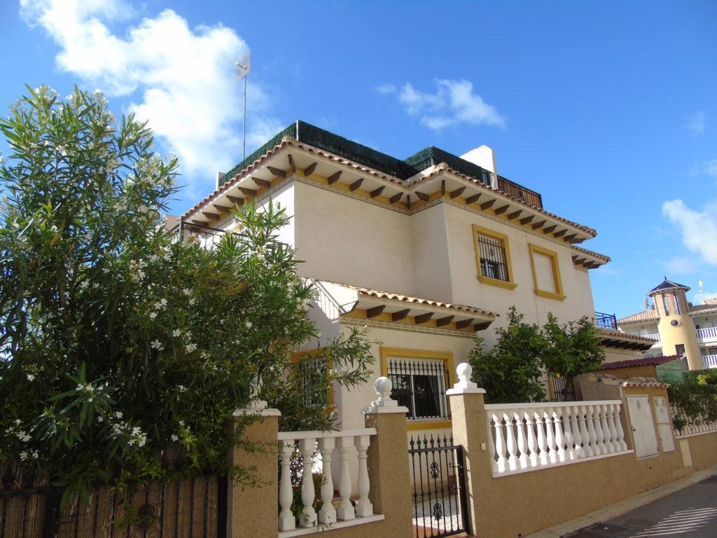 2 bedroom town house for sale in La Zenia, Spain