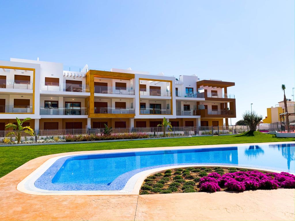 2 bedroom apartment for sale in La Zenia, Spain