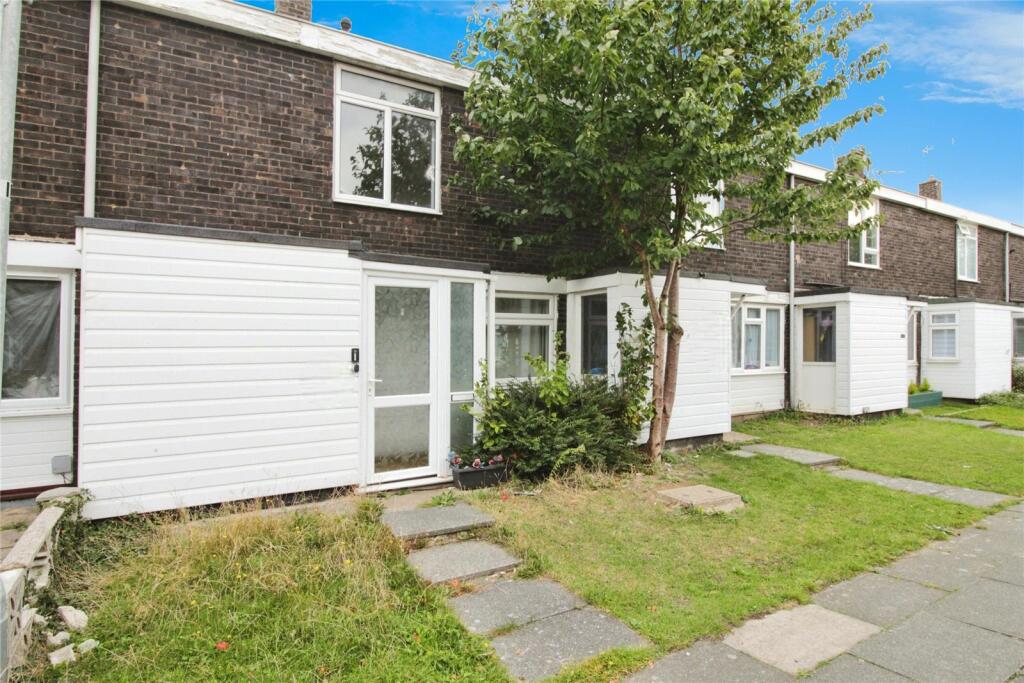 Main image of property: Boytons, Basildon, SS15