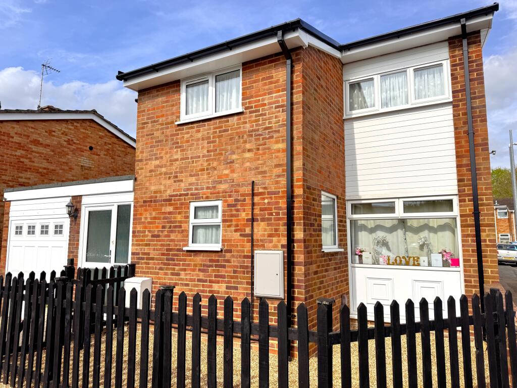 Main image of property: Danes Way, LEIGHTON BUZZARD