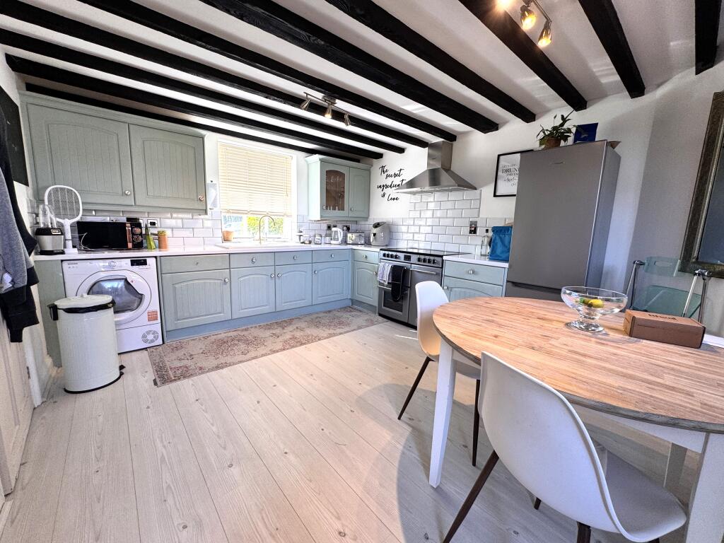 Main image of property: Howell Hill Close, Mentmore, LEIGHTON BUZZARD