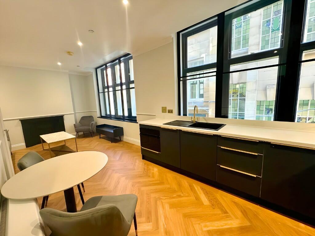 Main image of property: South King Street, Manchester, Greater Manchester, M2