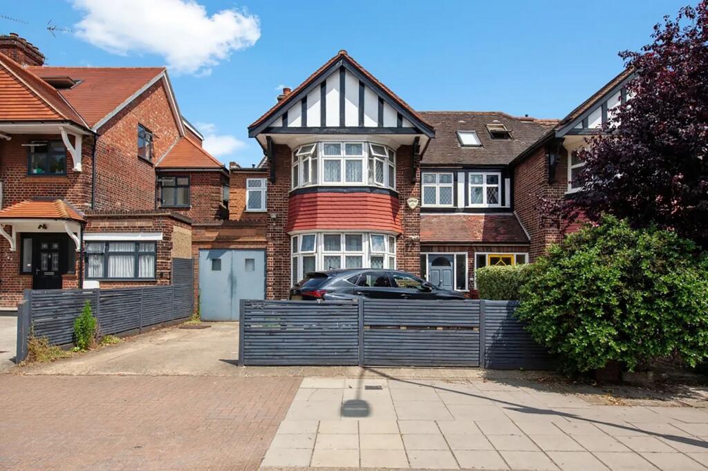 Main image of property: Chamberlayne Road, Kensal Rise, NW10