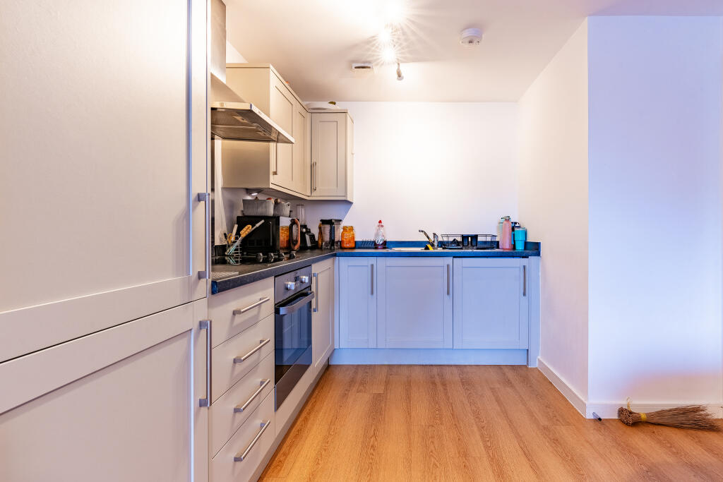 Additional property image - Beacon Tower, Fishponds Road