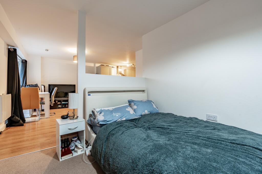 Additional property image - Beacon Tower, Fishponds Road
