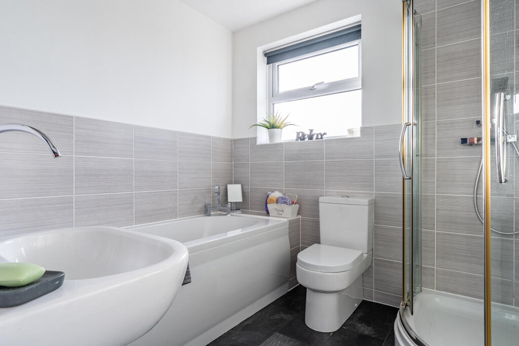 Additional property image - Leap Valley Crescent, Bristol, Gloucestershire