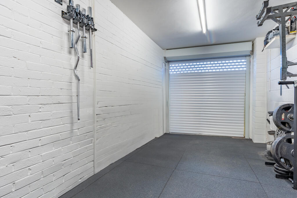 Additional property image - Leap Valley Crescent, Bristol, Gloucestershire