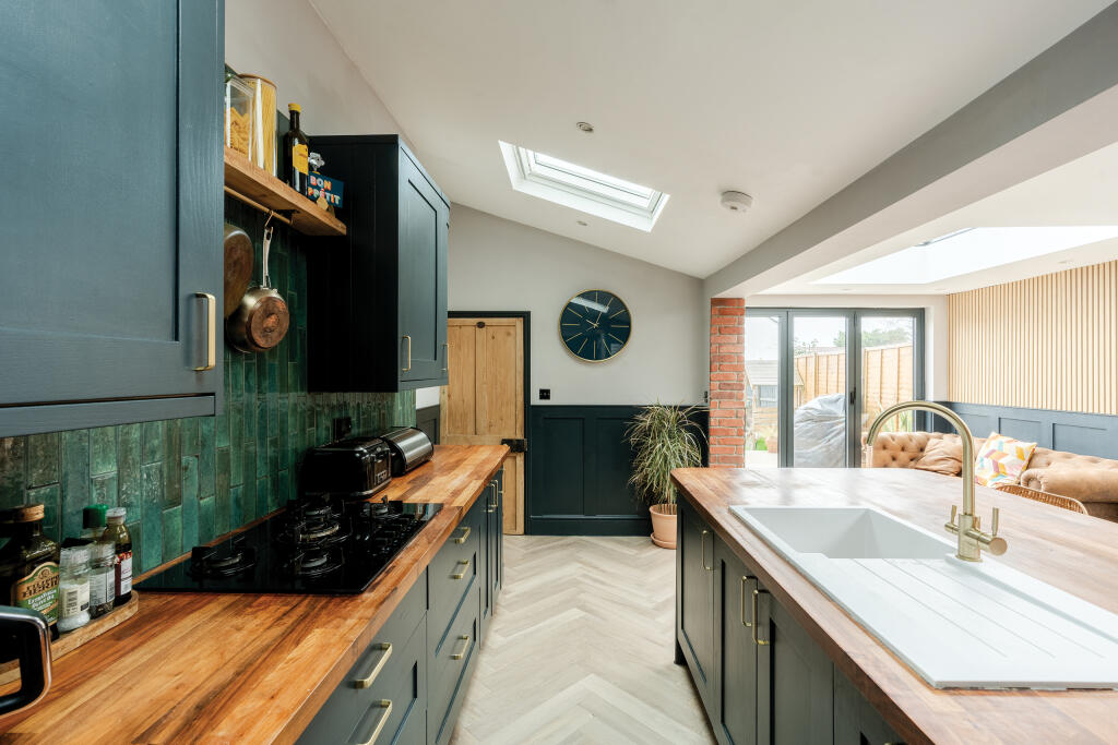 Additional property image - Albert Road, Staple Hill, Bristol