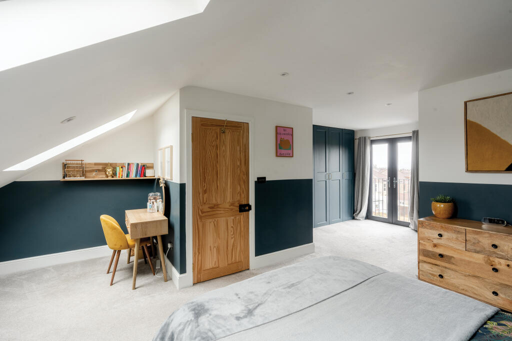 Additional property image - Albert Road, Staple Hill, Bristol
