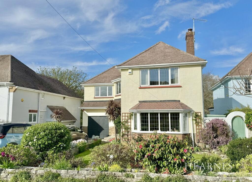 4 bedroom detached house for sale in Twemlow Avenue, Poole, BH14