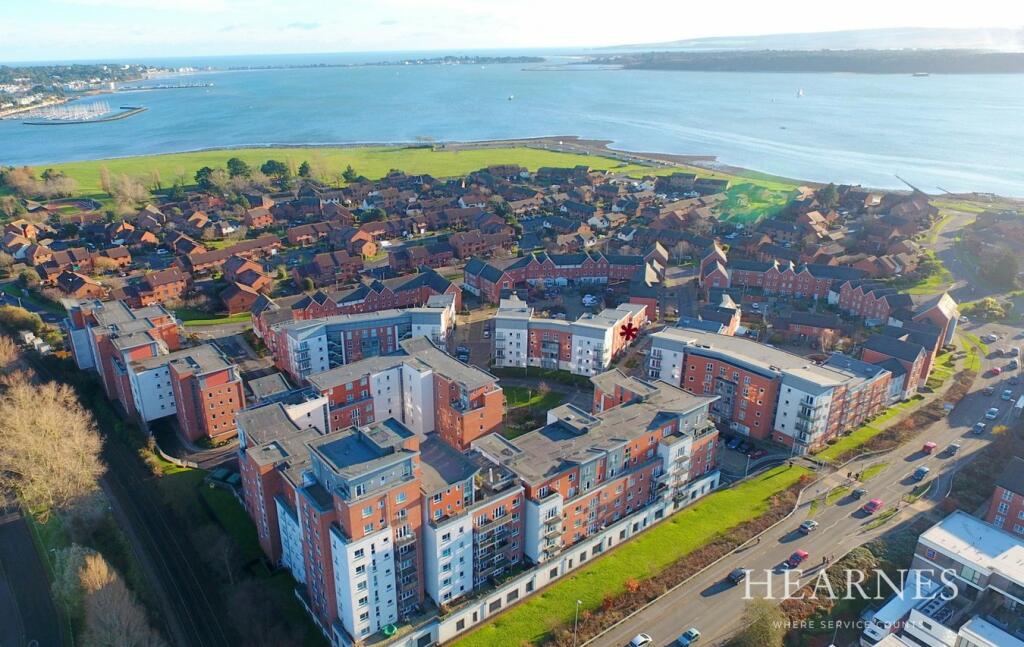 2 bedroom apartment for sale in Avenel Way, Poole Quarter, Poole, BH15