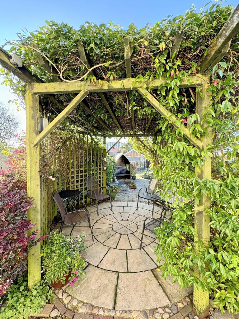 Additional property image - Shaftesbury Road, Heckford Park, Poole, BH15