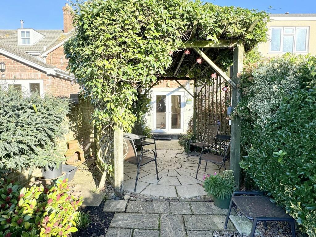 Additional property image - Shaftesbury Road, Heckford Park, Poole, BH15
