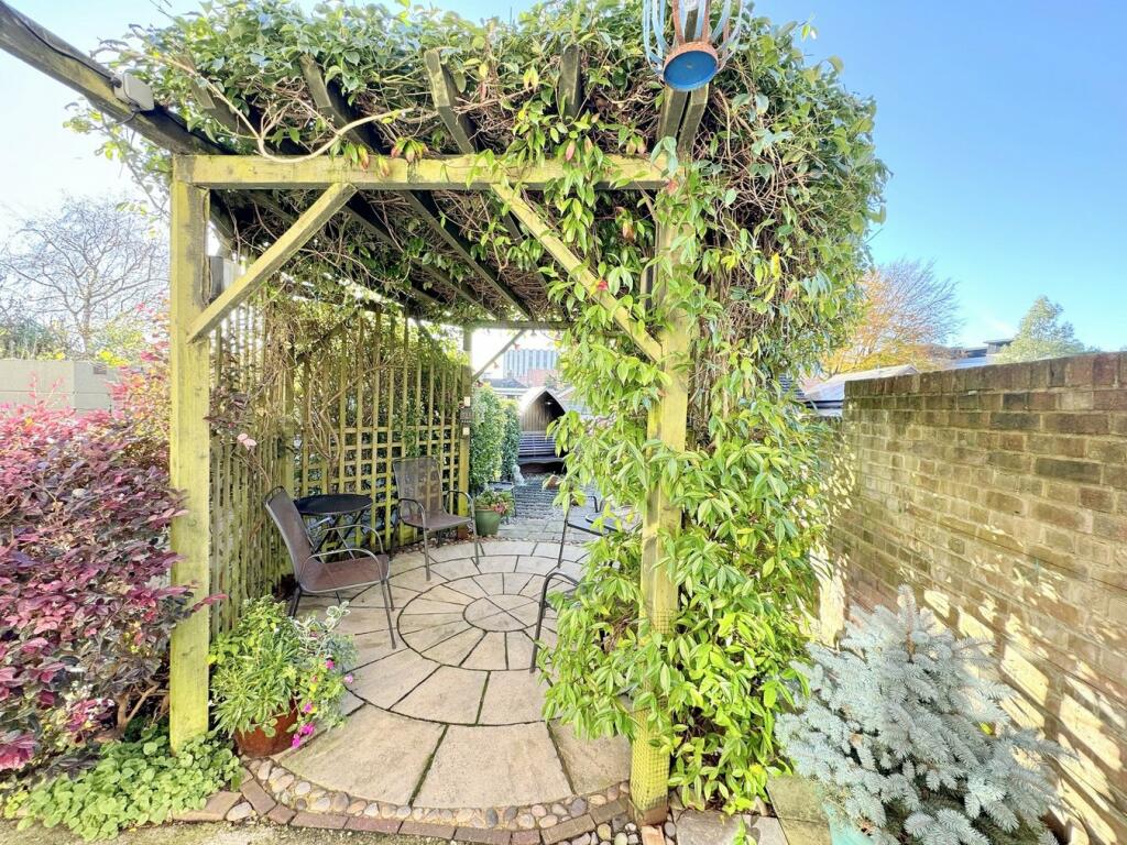 Additional property image - Shaftesbury Road, Heckford Park, Poole, BH15