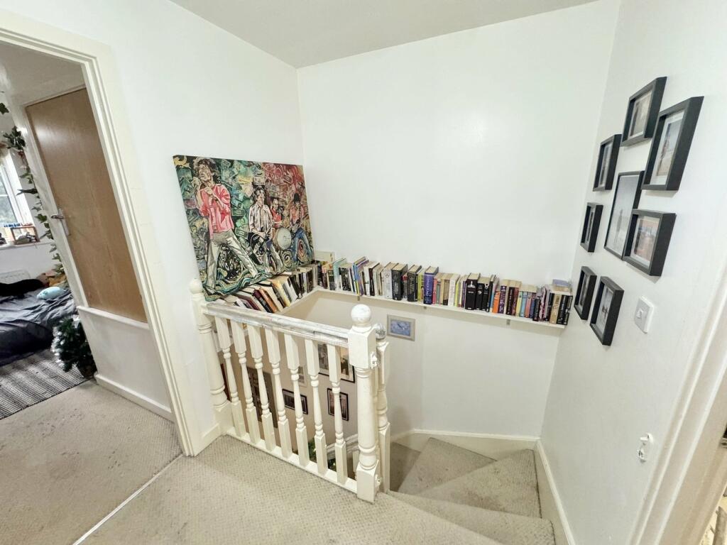 Additional property image - Wellow Gardens, Oakdale, Poole, BH15