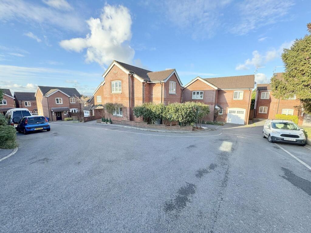Additional property image - Wellow Gardens, Oakdale, Poole, BH15