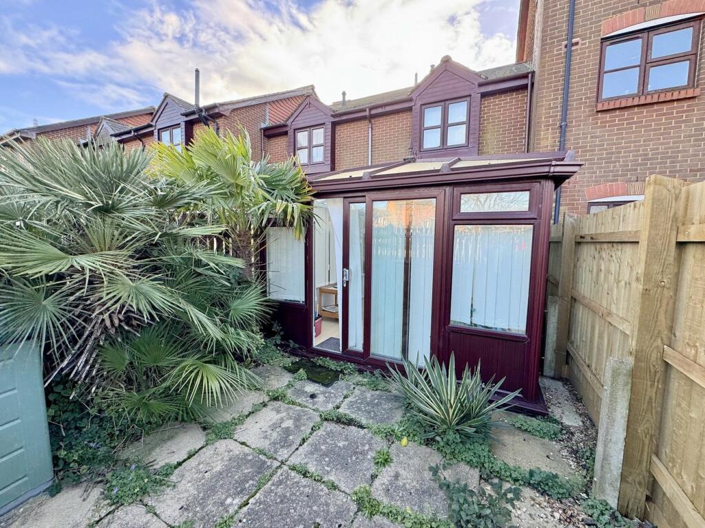 Additional property image - Labrador Drive, Baiter Park, Poole, BH15