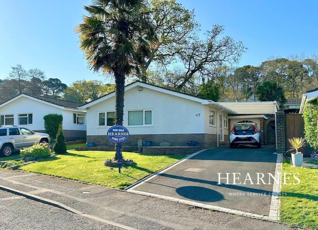 Main image of property: Broadwater Avenue, Lilliput, Poole, BH14