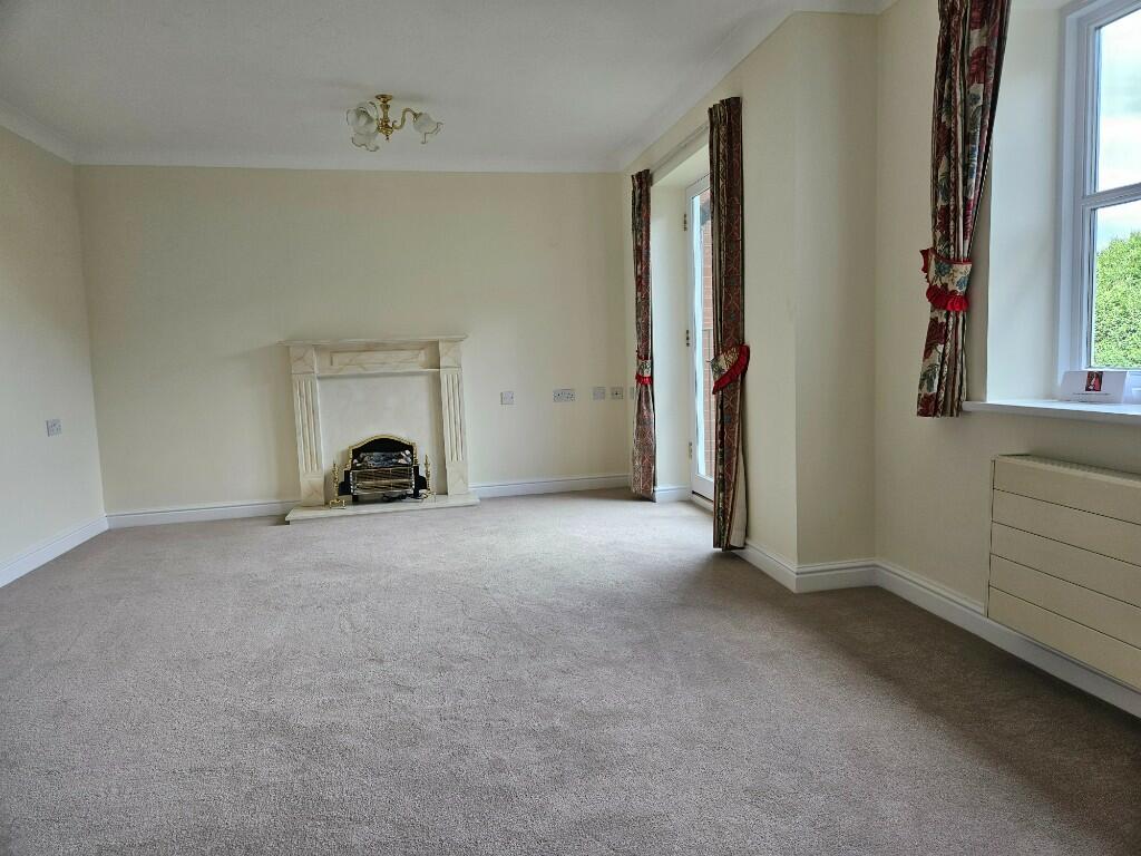 2 bedroom retirement property for sale in Blake Court, Highlands