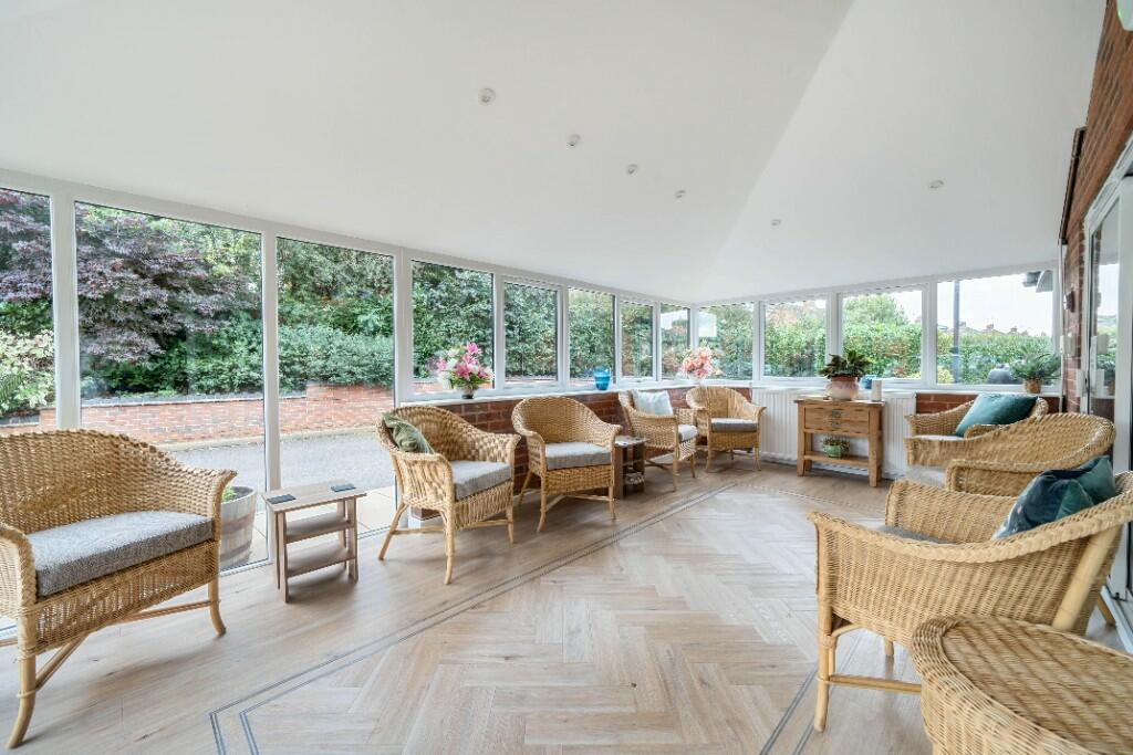 2 bedroom retirement property for sale in Ashby Court, Hinckley