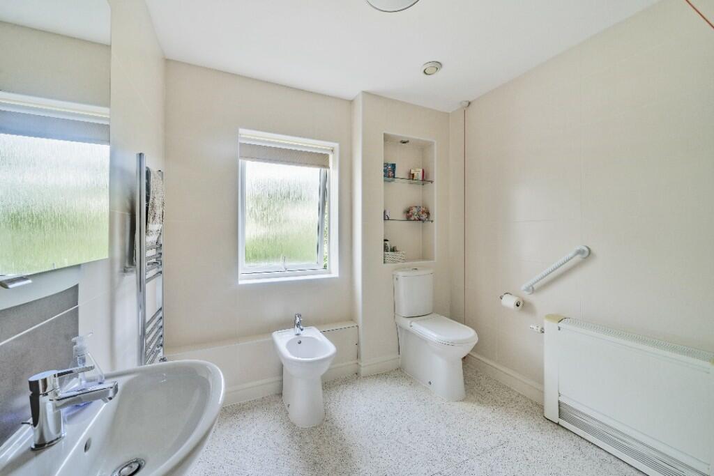 Additional property image - Margaret Court, Tiddington, CV37