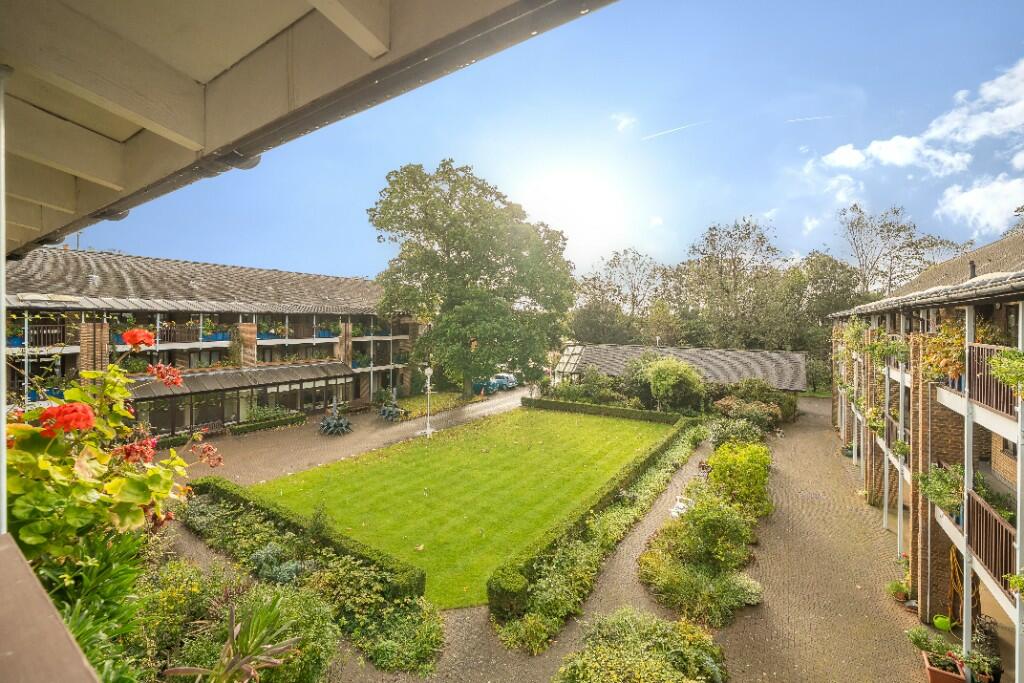 Main image of property: Emmbrook Court, Reading, RG6