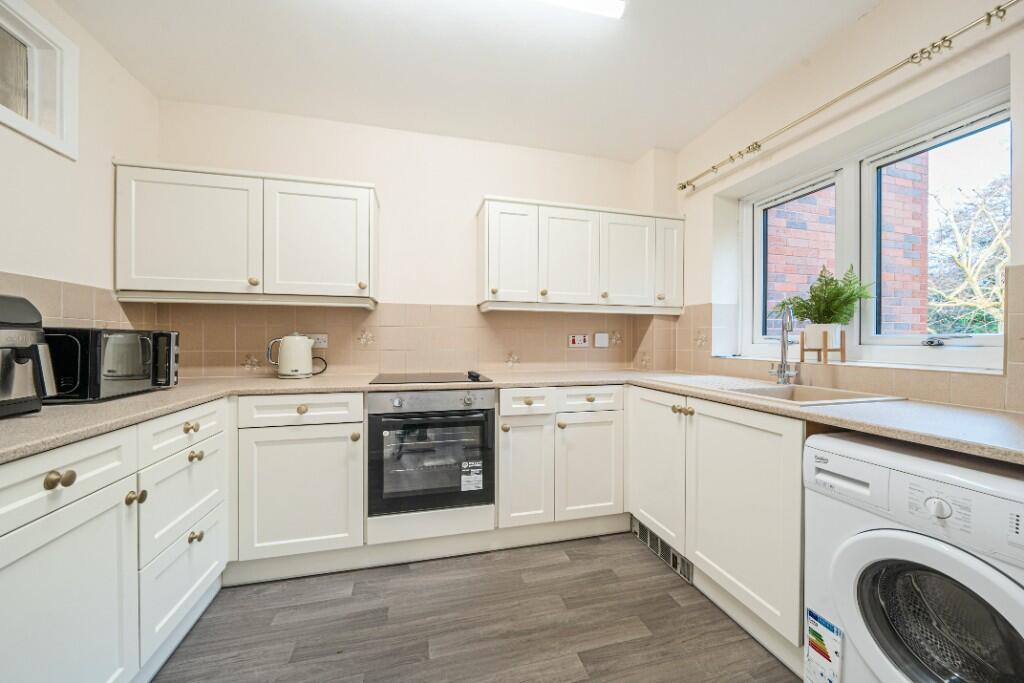 Additional property image - St Georges Court, Sutton Coldfield, B74