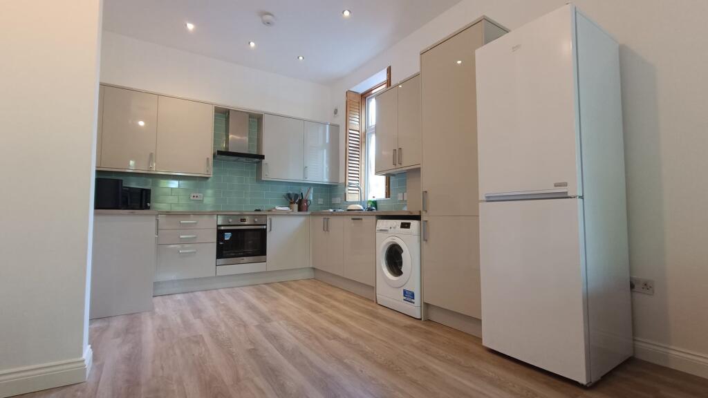 Main image of property: 27 Birchfields Road, Manchester, M13