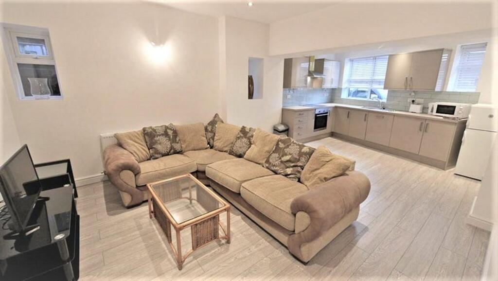 Main image of property: 37 Crowthorn Road, Ashton-Under-Lyne, OL7