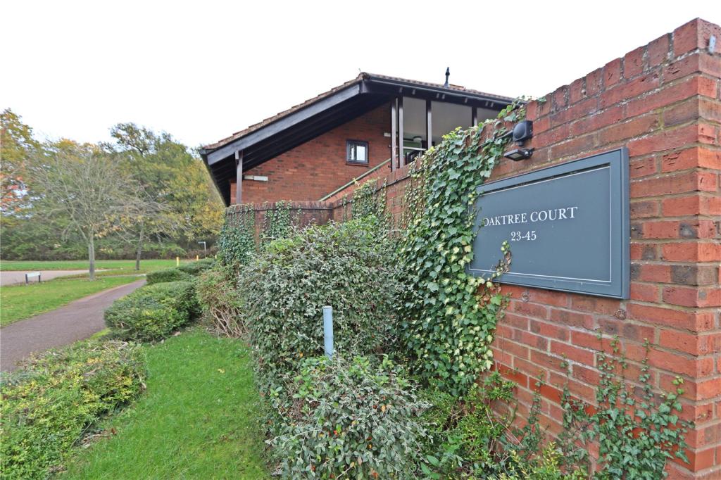 1 bedroom apartment for sale in Oaktree Court, Portland Drive, Willen