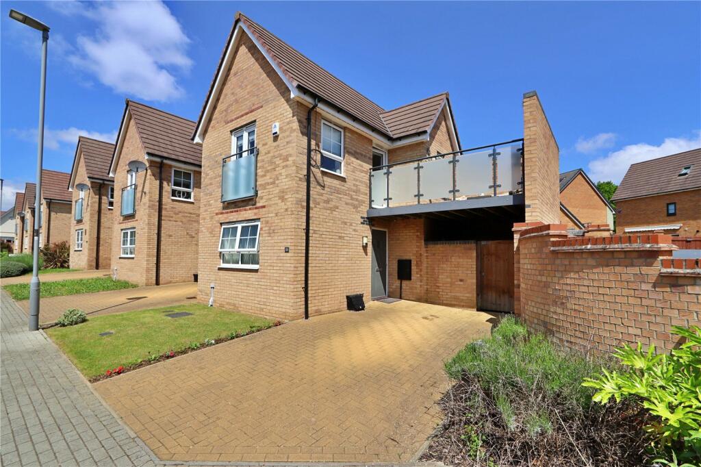 1 bedroom link detached house for sale in Vulcan Croft, Fairfields