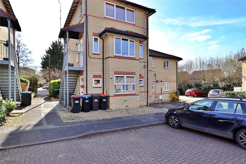 Main image of property: Banktop Place, Emerson Valley, Milton Keynes, Buckinghamshire, MK4