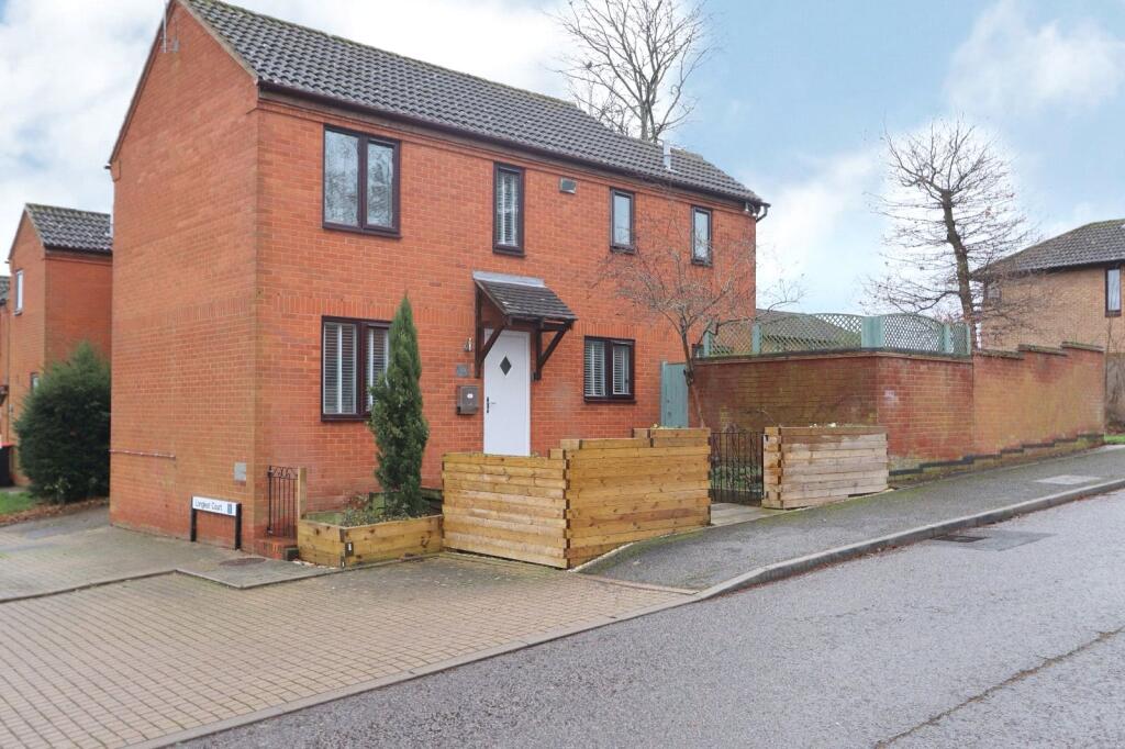 Main image of property: Chatsworth, Great Holm, Milton Keynes, MK8