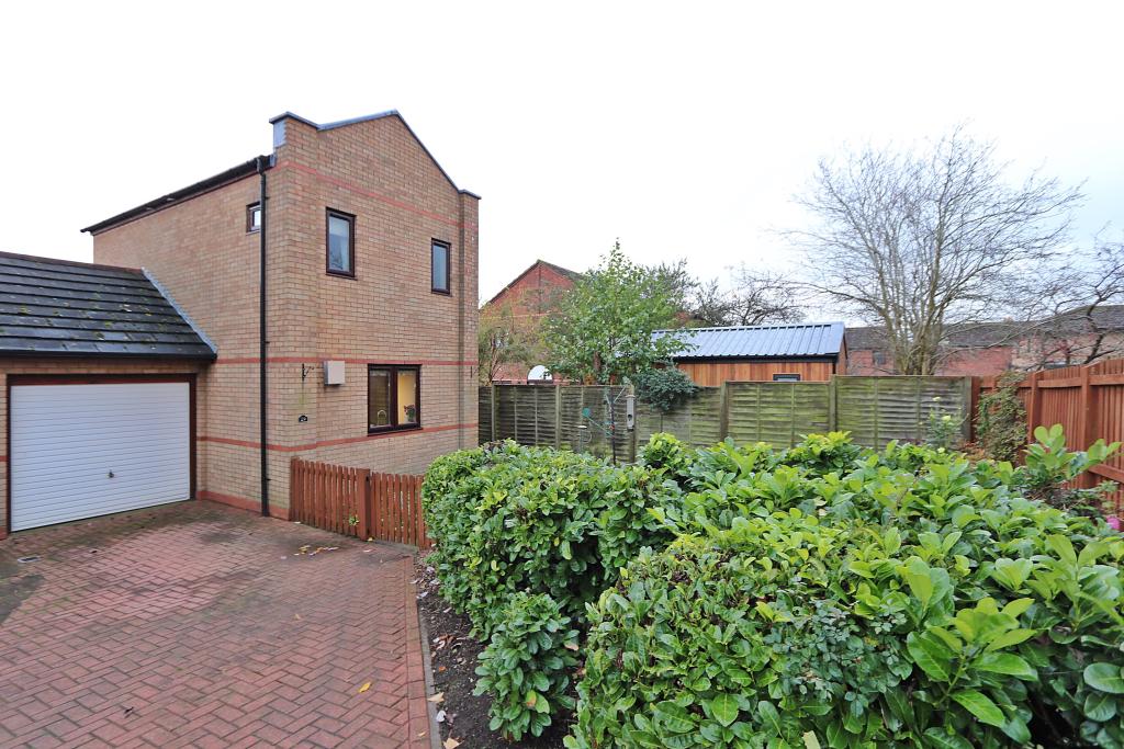 Main image of property: Lennon Drive, Crownhill, Buckinghamshire, MK8