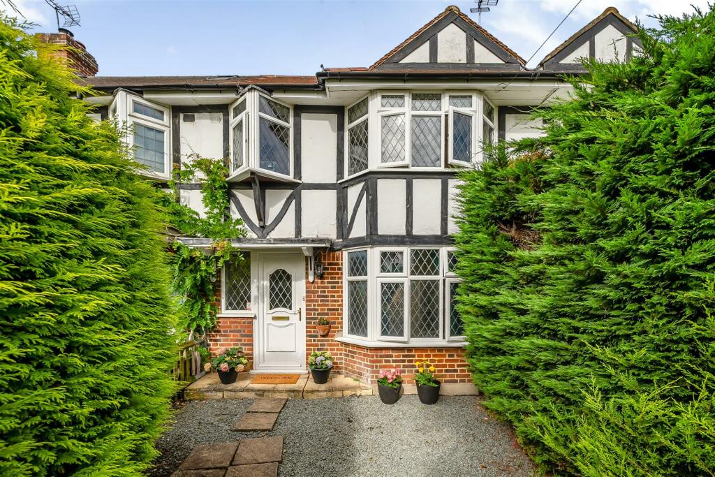 3 bedroom terraced house for sale in Wolsey Drive, Kingston Upon Thames