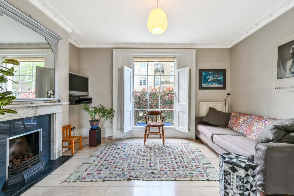 2 bedroom flat for sale in Lyme Street, Camden Town, London, NW1