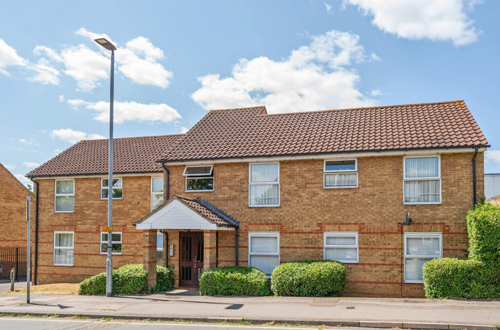 Main image of property: Chigwell Lane, Loughton, Essex