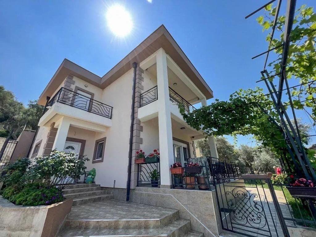 3 bedroom house for sale in Bar, Montenegro
