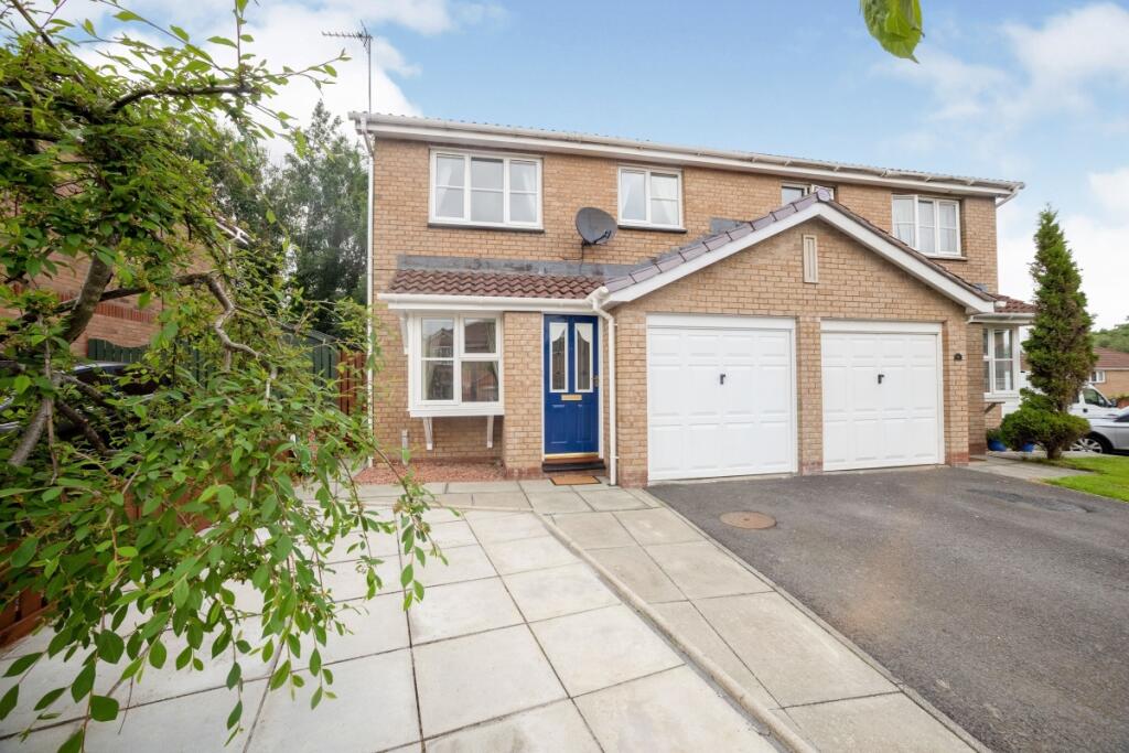 Main image of property: Kaims Gardens, Livingston Village, Livingston, West Lothian, EH54
