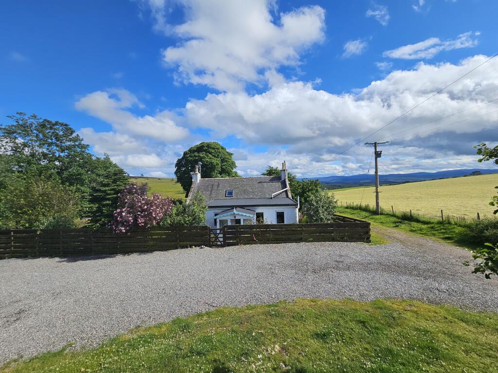 Additional property image - Lumphanan, Banchory, Aberdeenshire