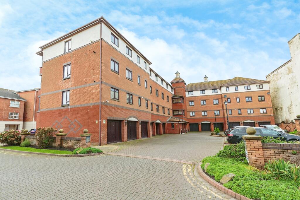 2 bedroom apartment for sale in Ellerbeck Road, ThorntonCleveleys