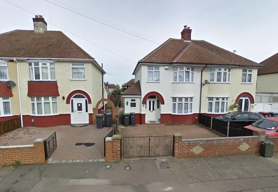 Main image of property: Bedford, MK42