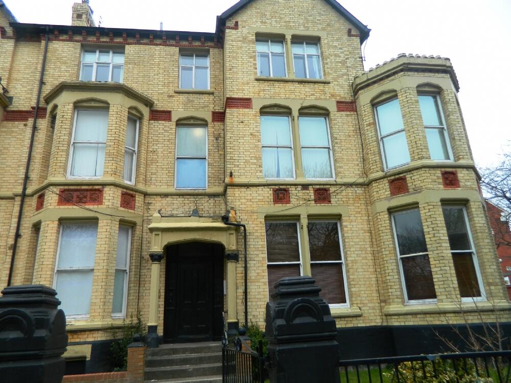 Main image of property: 21 Princes Avenue 
