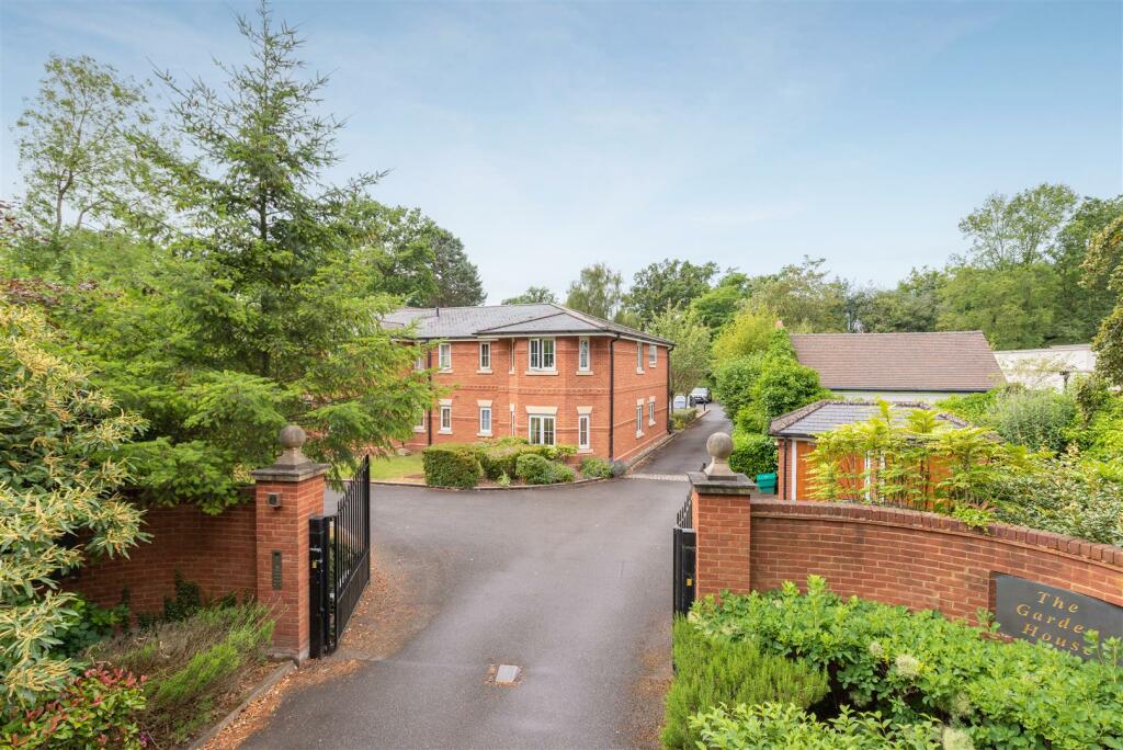 2 bedroom apartment for sale in The Garden House, Sunningdale, SL5