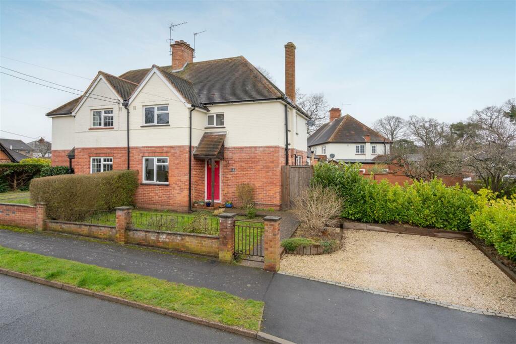 3 bedroom semidetached house for sale in Victoria Road, Ascot, SL5