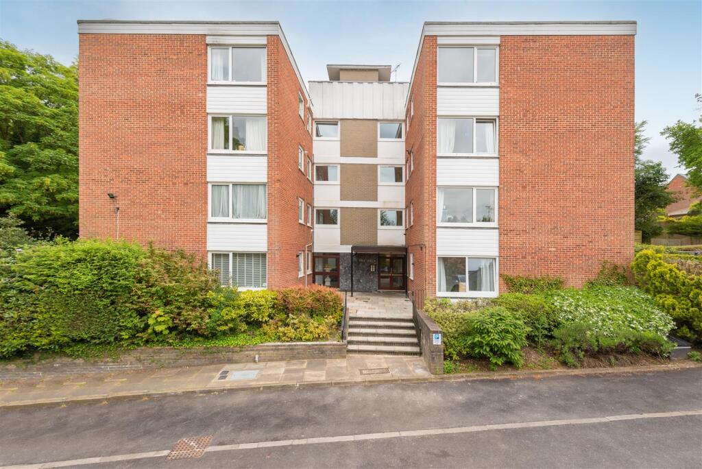 Main image of property: The Glen, Sunninghill