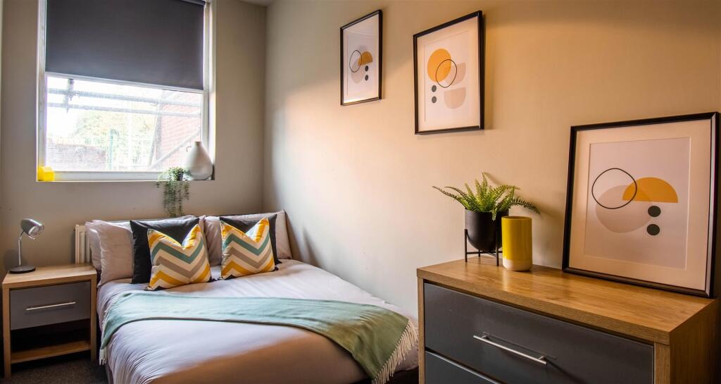 Main image of property: Room 1, Hollins Road, Oldham