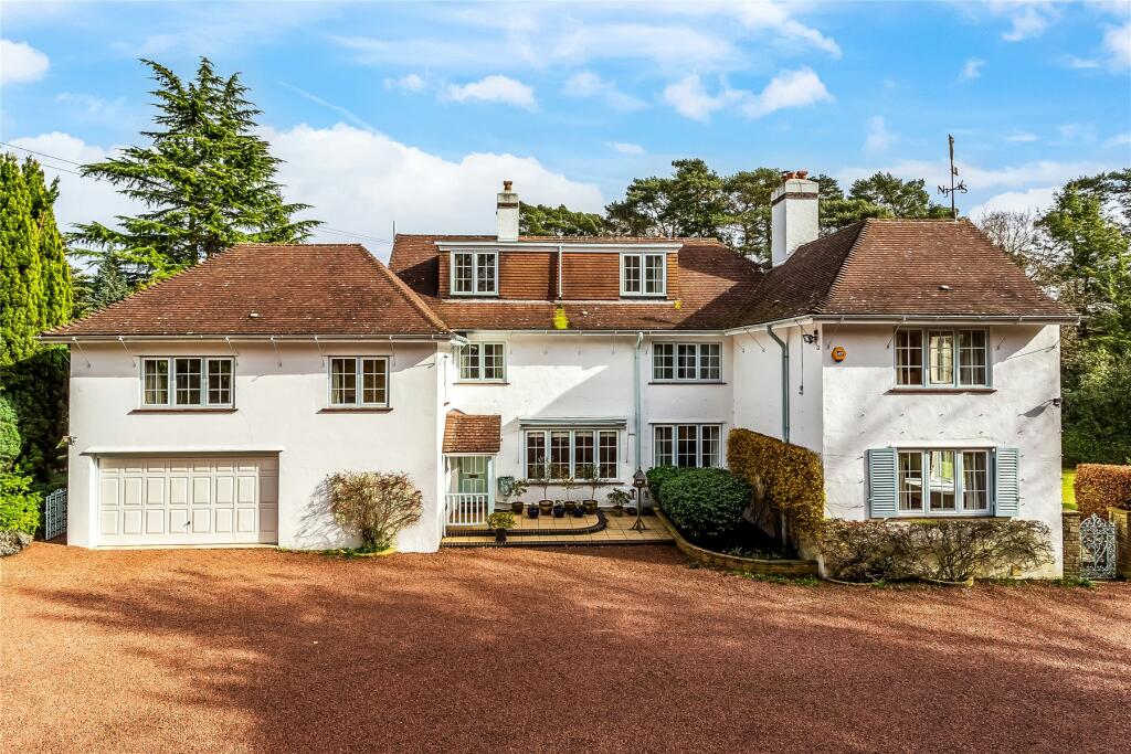 8 bedroom detached house for sale in Bagshot Road, Worplesdon Hill
