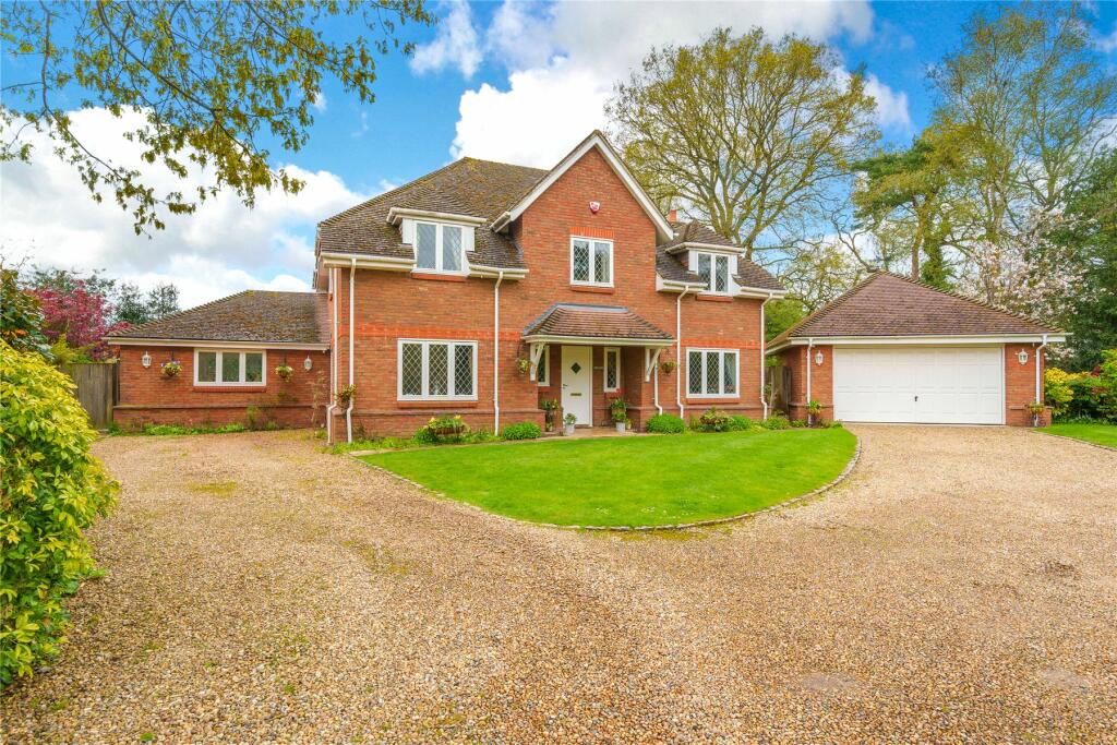 5 bedroom detached house for sale in Waterperry Lane, Chobham, Woking